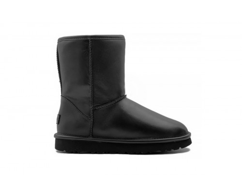 UGG Classic Short Luxury Black