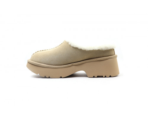 UGG New Heights Cozy Clog Sand