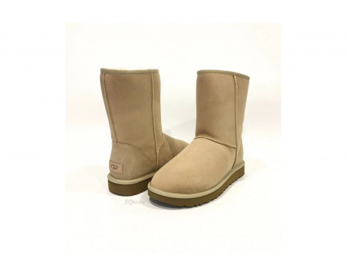 UGG Classic Short II Sand