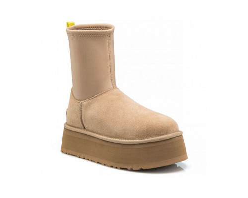 UGG Classic Dipper Boot sand